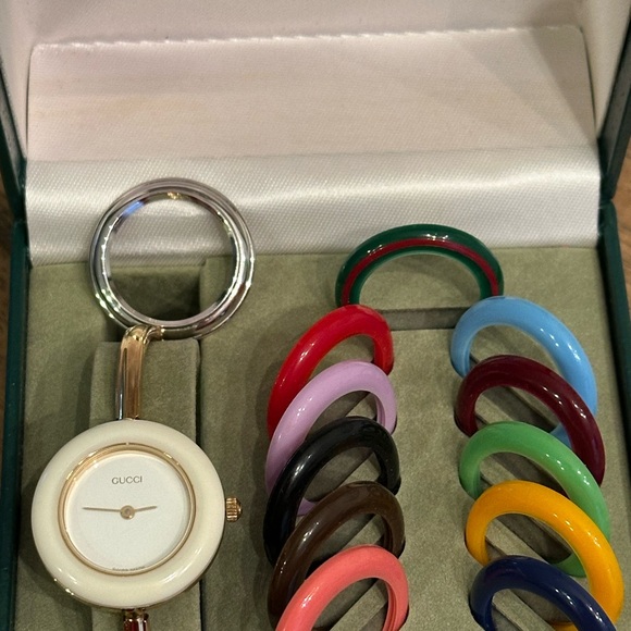 Gucci Watch 11/12.2 SN: 1173830, Barely Worn/Like New, All Face Colors - Picture 3 of 12